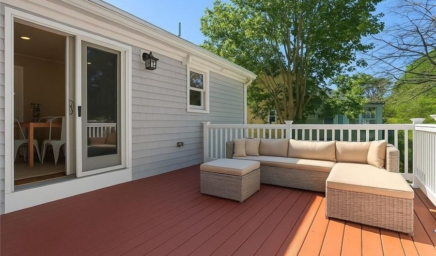 5 ODonnell Rd, Middletown, RI 02842 - 3 Beds, 1 Bath