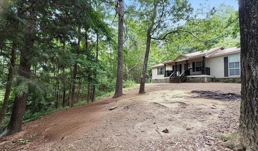 7455 4th Ave, Altoona, AL 35952 - 3 Beds, 2 Bath