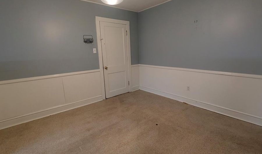 1014 S CENTRAL Ave A, Laurel, DE 19956 - 2 Beds, 1 Bath