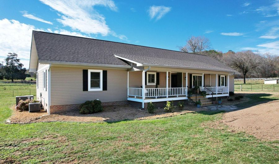 947 County Road 82, Athens, TN 37303 - 4 Beds, 4 Bath