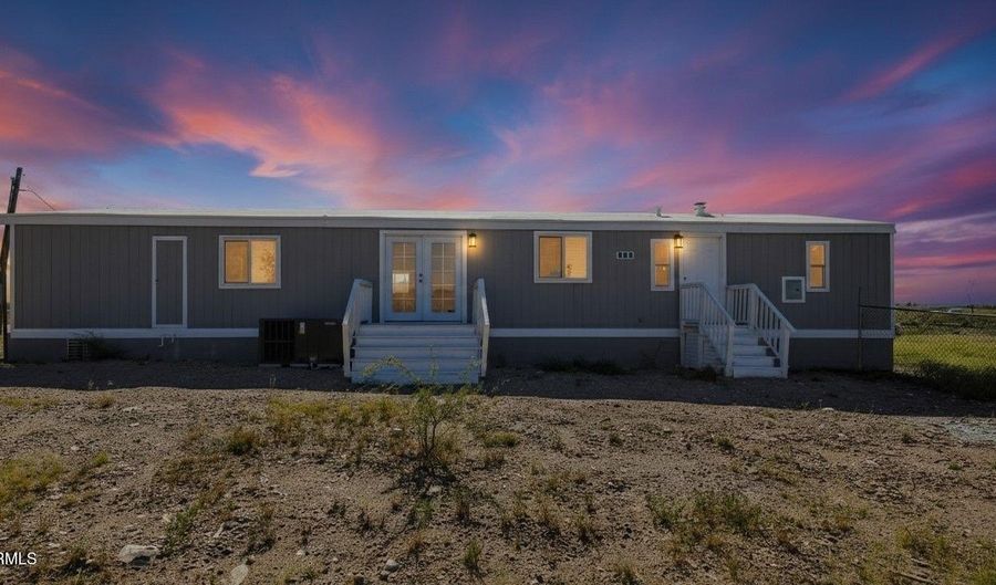 25100 E LORI Rd, Benson, AZ 85602 - 3 Beds, 2 Bath