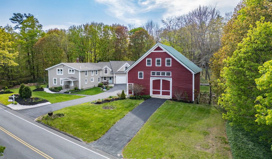 71 Brook Rd, Falmouth, ME 04105 - 4 Beds, 3 Bath