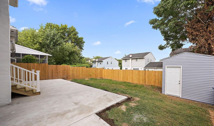 738 W BIRCHTREE Ln, Claymont, DE 19703 - 3 Beds, 3 Bath
