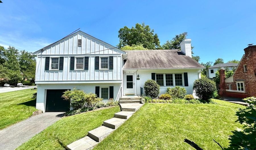 7805 FULBRIGHT Ct, Bethesda, MD 20817 - 4 Beds, 3 Bath