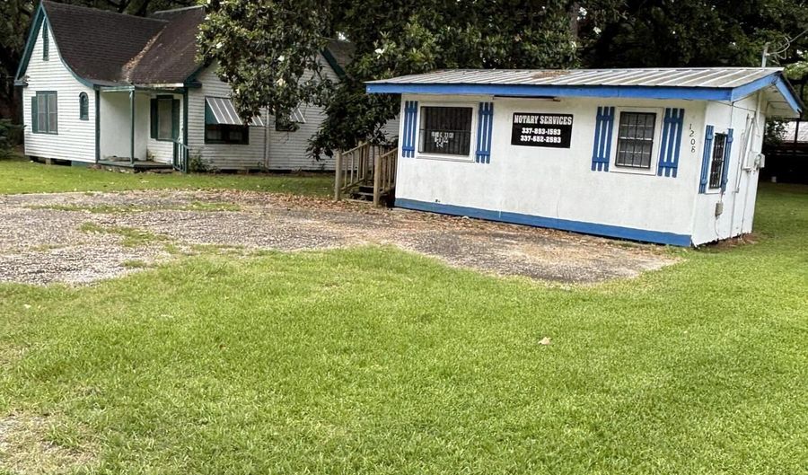 1208 1210 Maude Ave, Abbeville, LA 70510 - 3 Beds, 1 Bath