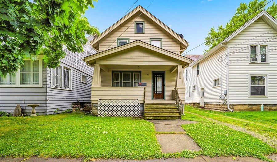 618 W 57th St, Ashtabula, OH 44004 - 3 Beds, 1 Bath