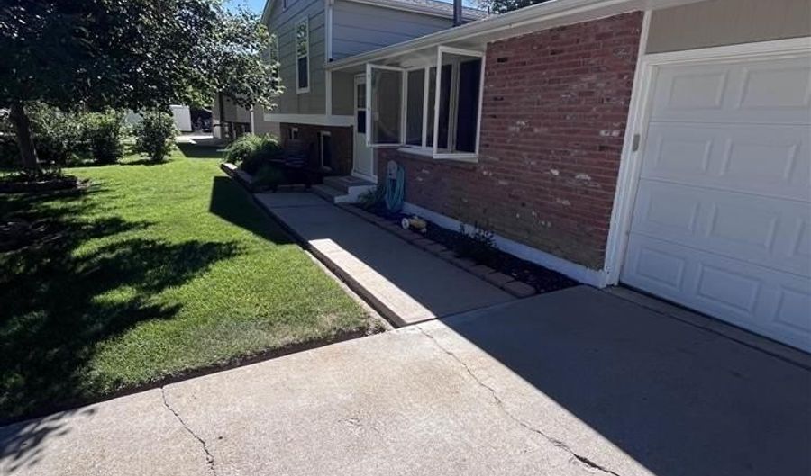 766 W 14TH St, Alliance, NE 69301 - 4 Beds, null Bath