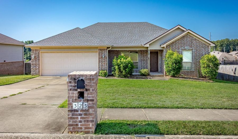 325 Austin Creek Dr, Austin, AR 72007 - 3 Beds, 2 Bath