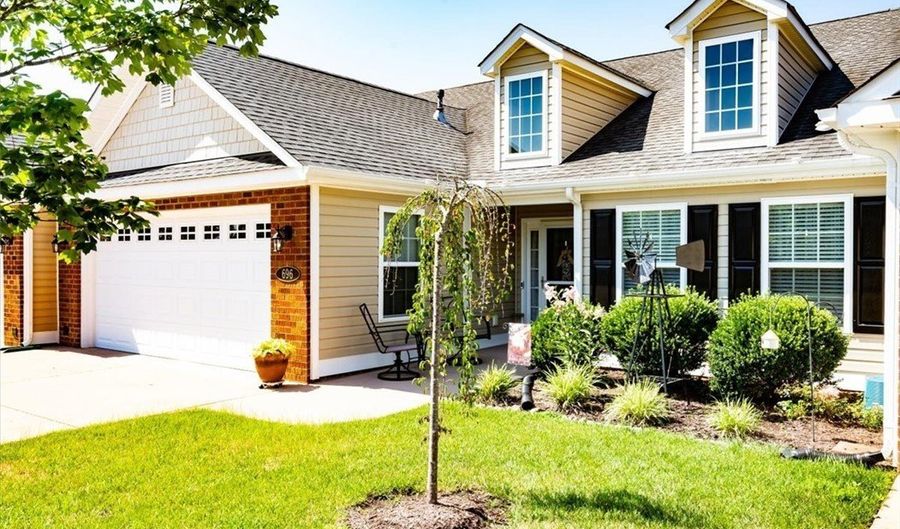 696 Anne Ln, Aylett, VA 23009 - 2 Beds, 2 Bath