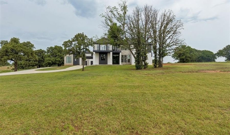 8809 E Covell Rd, Arcadia, OK 73007 - 6 Beds, 5 Bath