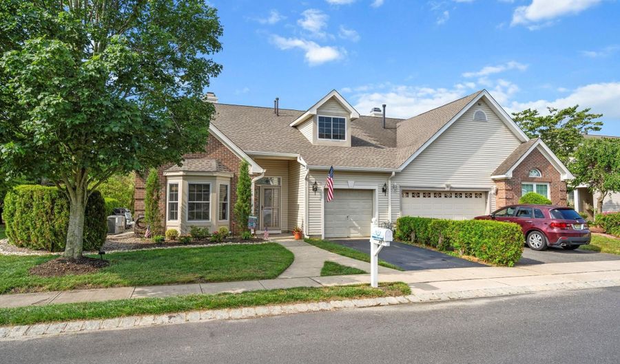 49 BUTLER Ave, Bayville, NJ 08721 - 2 Beds, 2 Bath