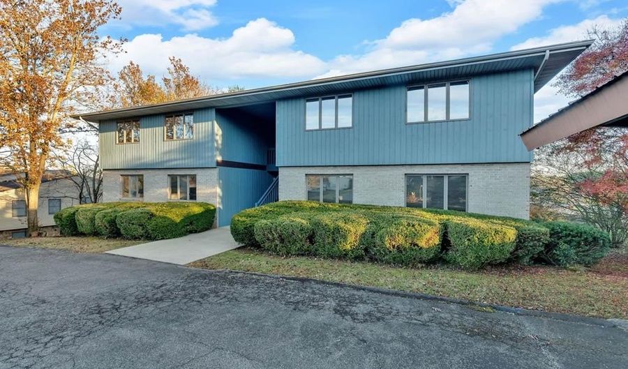 956 Maiden St, Abingdon, VA 24210 - 2 Beds, 2 Bath