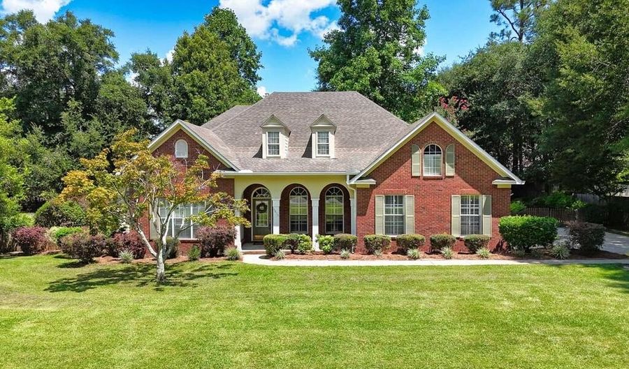 1040 BOXWOOD Dr, Bainbridge, GA 39819 - 3 Beds, 3 Bath