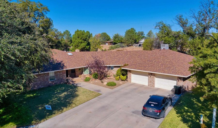 1507 Samoa Ct, Carlsbad, NM 88220 - 4 Beds, 3 Bath