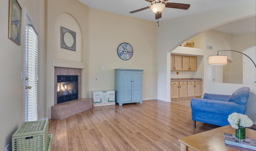 12913 W WILSHIRE Dr, Avondale, AZ 85392 - 4 Beds, 2 Bath