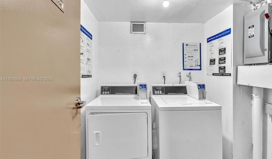 9800 W Bay Harbor Dr 403, Bay Harbor Islands, FL 33154 - 2 Beds, 2 Bath