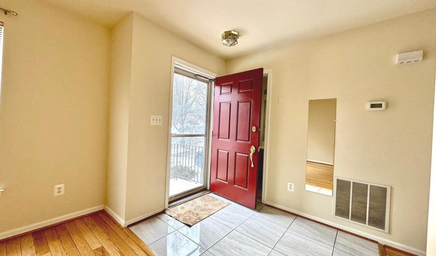 22006 STONE PIER Ln, Boyds, MD 20841 - 4 Beds, 4 Bath