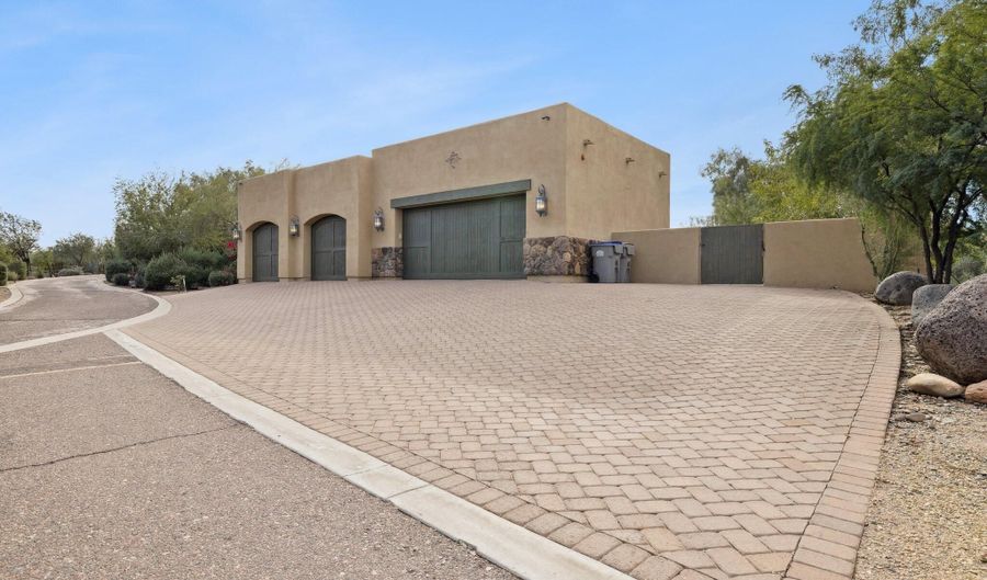 35444 N 48TH St, Cave Creek, AZ 85331 - 5 Beds, 5 Bath