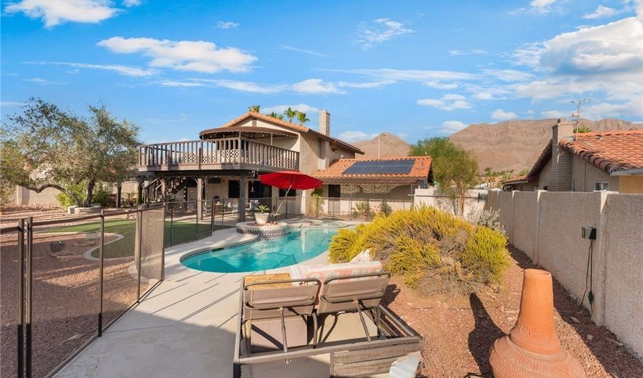 1251 Los Meadows Dr, Las Vegas, NV 89110 - 4 Beds, 3 Bath