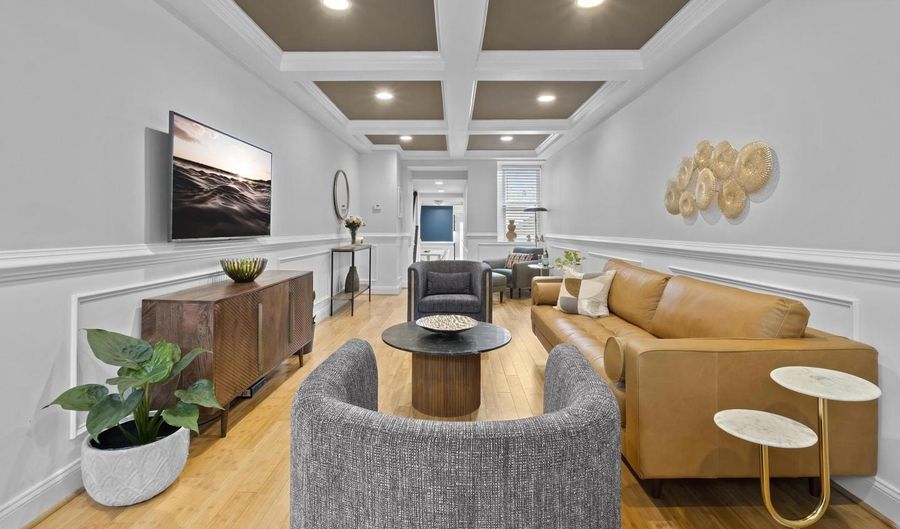 120 S WOLFE St, Baltimore, MD 21231 - 3 Beds, 3 Bath