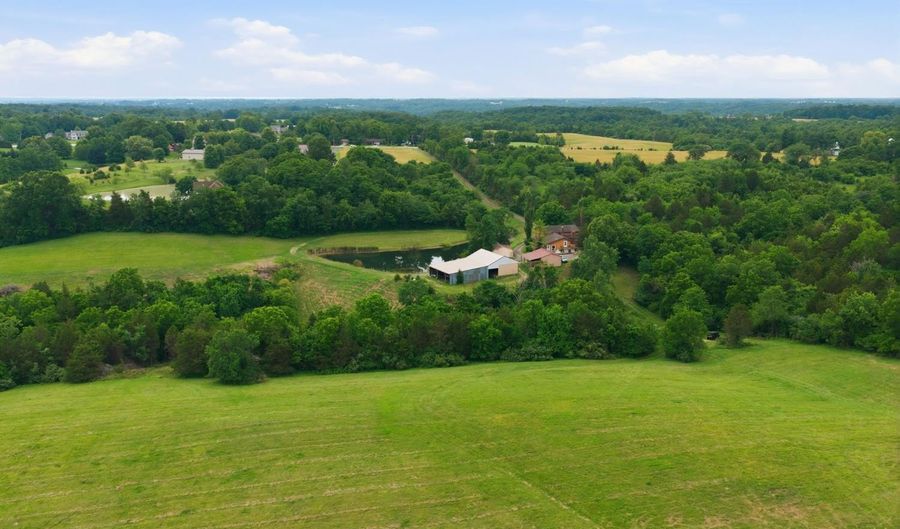 8766 SR 48, Aurora, IN 47001 - 6 Beds, 5 Bath