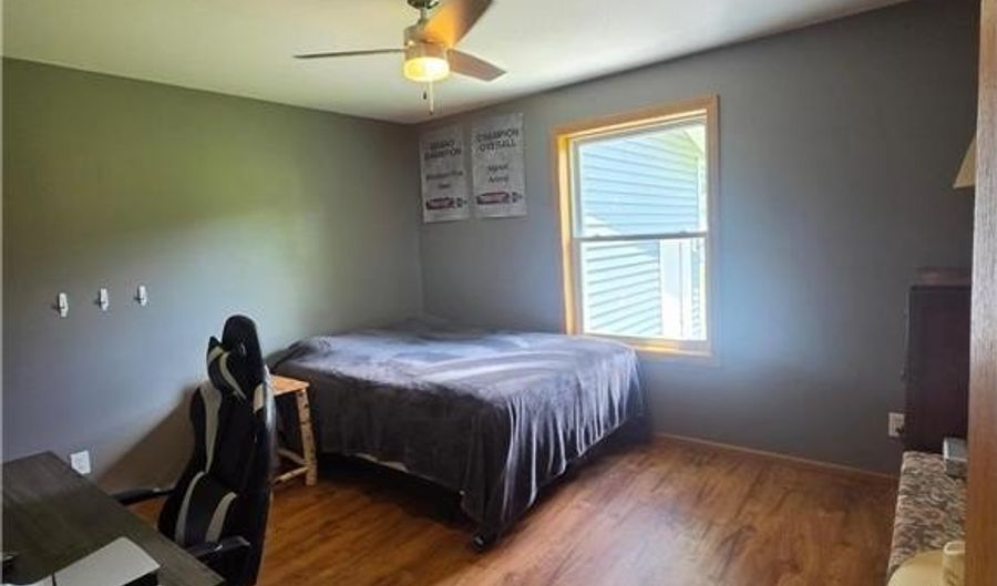 207 2nd Ave NW, Altura, MN 55910 - 4 Beds, 3 Bath