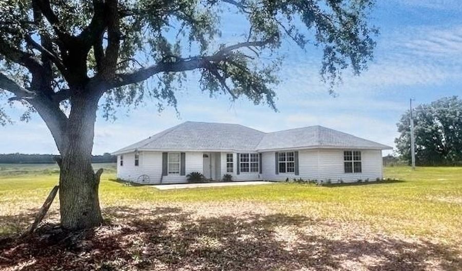 2839 55th Ave, Bell, FL 32619 - 3 Beds, 2 Bath