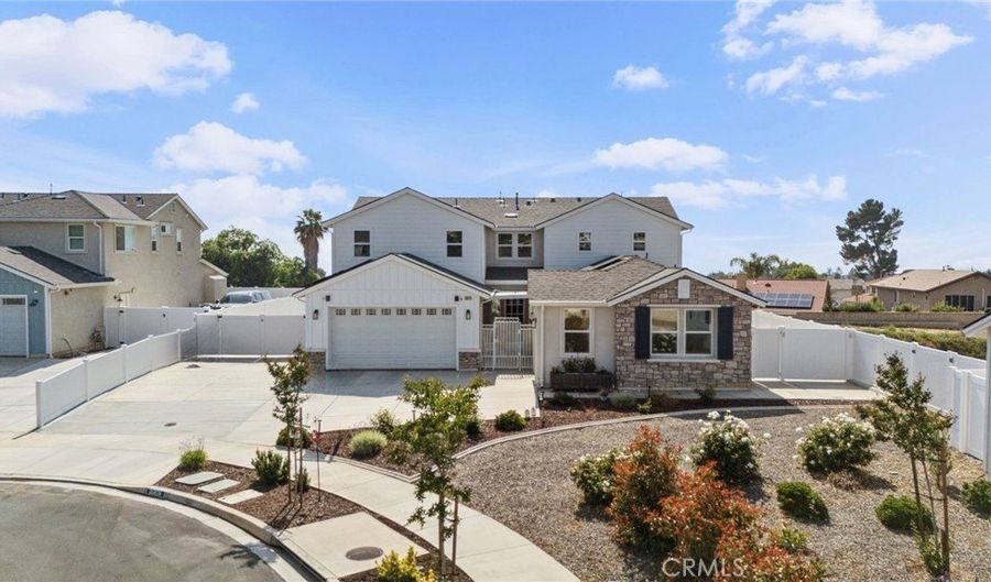 35824 Rebecca Rd, Yucaipa, CA 92399 - 4 Beds, 4 Bath