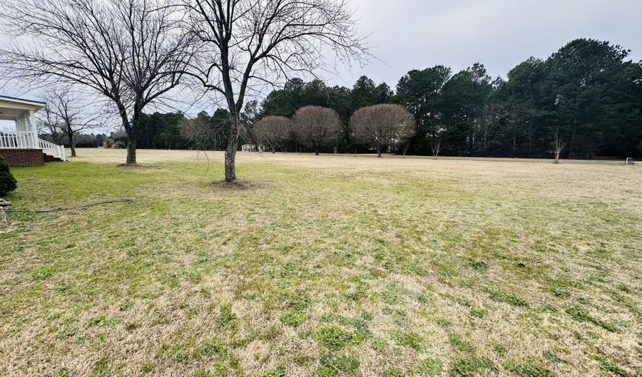 1114 Hatchaway Bridge Rd, Aiken, SC 29801 4 Beds, 3 Baths