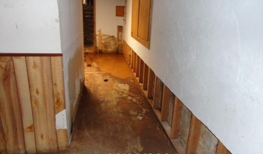 323 N Blf, Anthony, KS 67003 - 3 Beds, 2 Bath