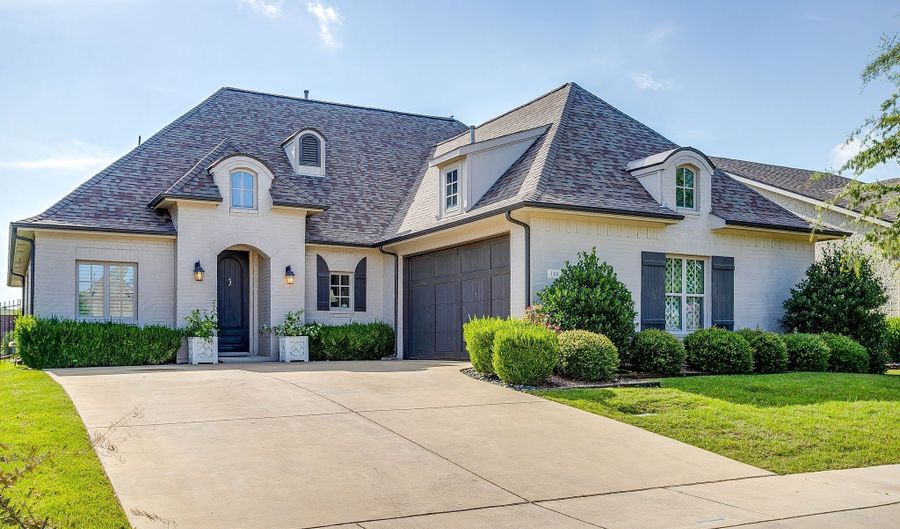 110 Parkview Dr, Aledo, TX 76008 - 4 Beds, 4 Bath