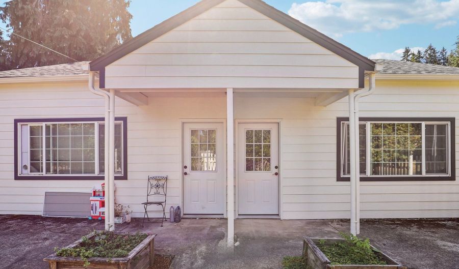 18605 NE CRAMER Rd, Battle Ground, WA 98604 - 2 Beds, 2 Bath