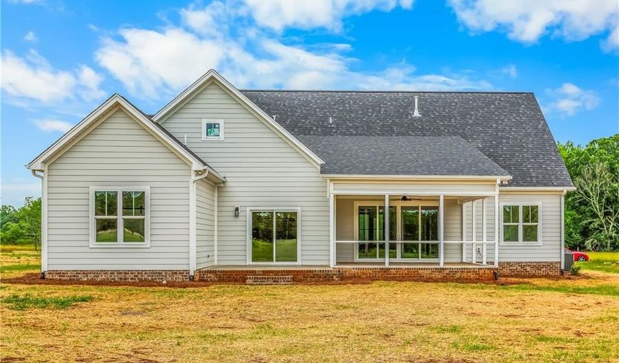 184 Armsworthy Rd, Advance, NC 27006 - 4 Beds, 4 Bath