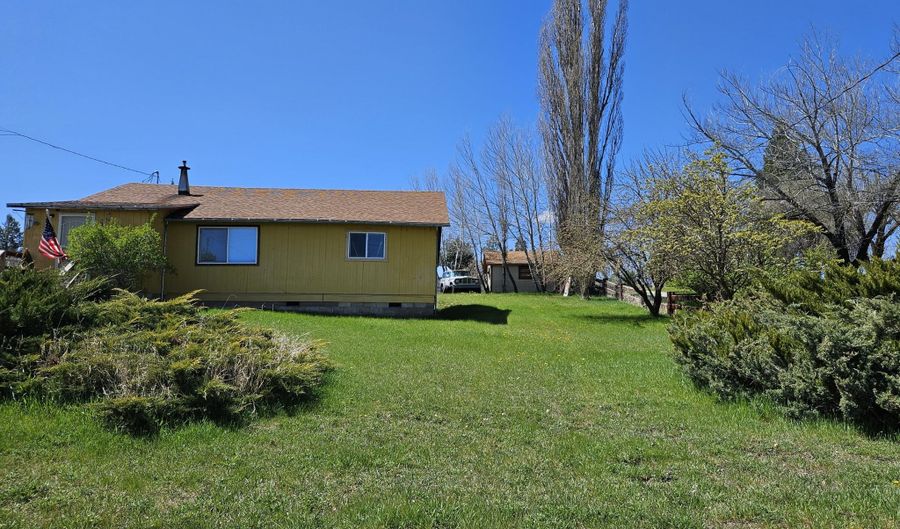 61120 E Highway 140, Bly, OR 97622 - 3 Beds, 1 Bath