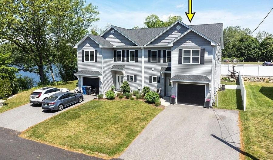 81 Batcheller Ave, Cranston, RI 02920 - 3 Beds, 3 Bath