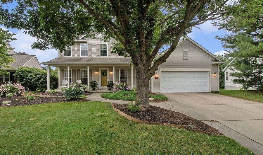 5404 Hartfield Ct SE, Ada, MI 49301 - 4 Beds, 4 Bath