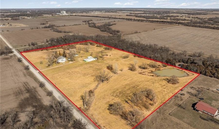 9937 NW County Road 1001 N/A, Adrian, MO 64720 - 6 Beds, 2 Bath