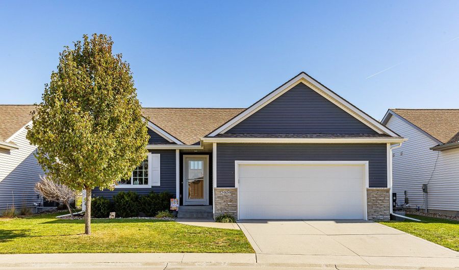 2909 SW Country Ln, Ankeny, IA 50023 - 3 Beds, 2 Bath