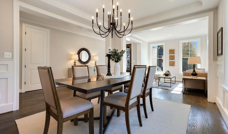 7042 WILLIAMSBURG Blvd, Arlington, VA 22213 - 5 Beds, 6 Bath