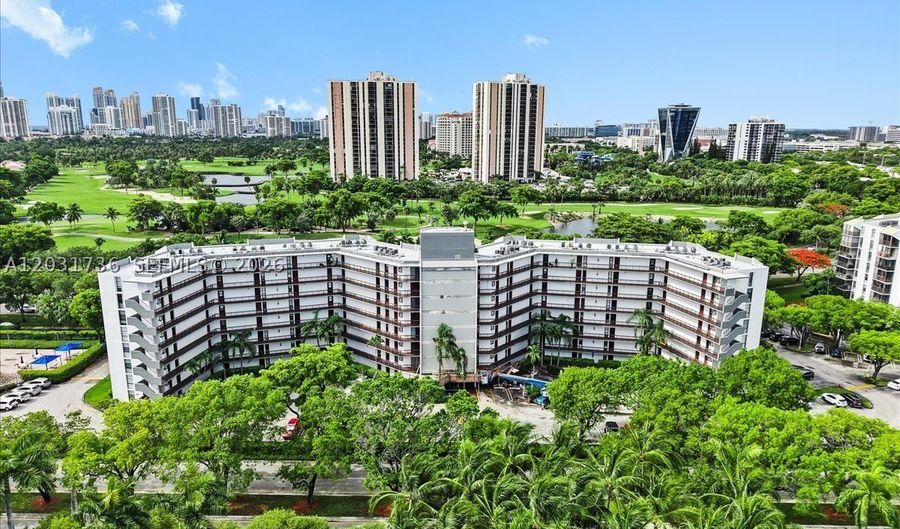 3101 N Country Club Dr 209, Aventura, FL 33180 - 1 Beds, 2 Bath
