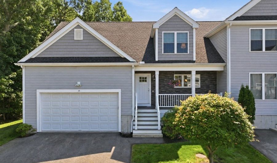 15 Curtis Cir 15, Avon, MA 02322 - 3 Beds, 3 Bath