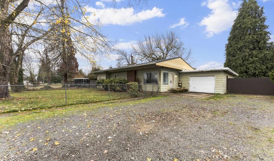 10473 Mill Creek Rd SE, Aumsville, OR 97325 - 3 Beds, 1 Bath