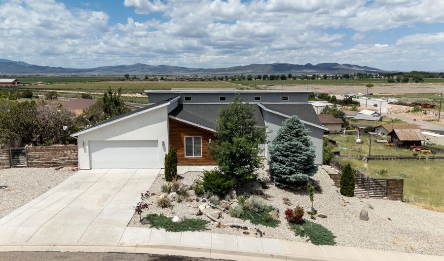48 S Cimarron Cir, Cedar City, UT 84720 - 7 Beds, 3 Bath