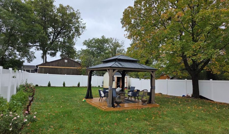 424 Remsen Ave, Avenel, NJ 07001 - 5 Beds, 2 Bath