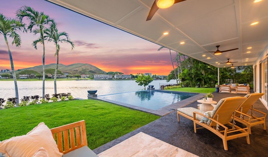 1247 Kahili St, Kailua, HI 96734 - 4 Beds, 3 Bath