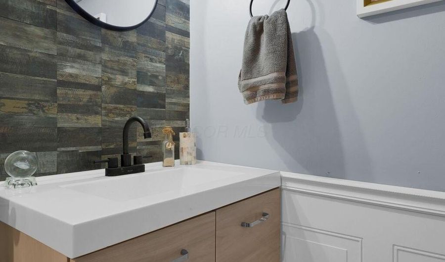 518 Virginia St, Ashville, OH 43103 - 3 Beds, 2 Bath