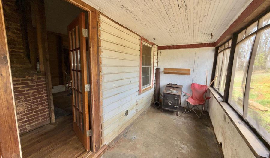 4947 Stones Dairy Rd, Bassett, VA 24055 - 2 Beds, 1 Bath