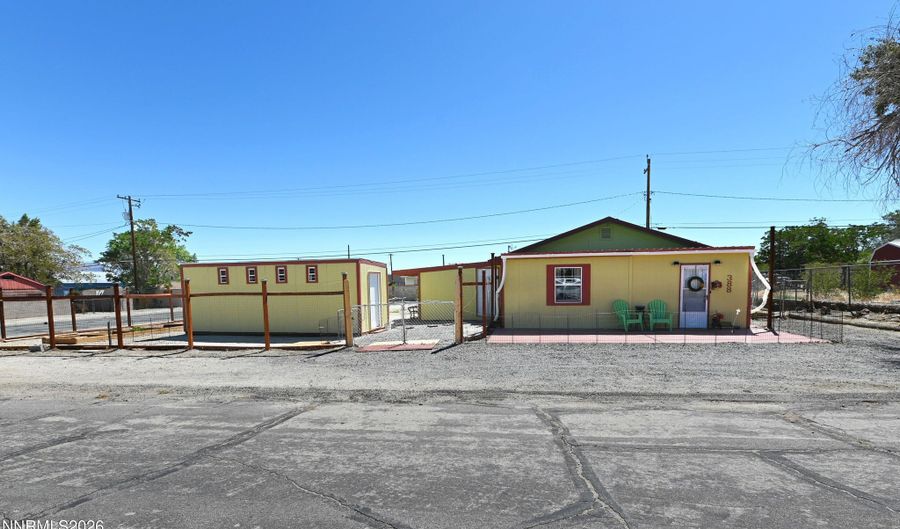 388 C St, Hawthorne, NV 89415 - 3 Beds, 1 Bath