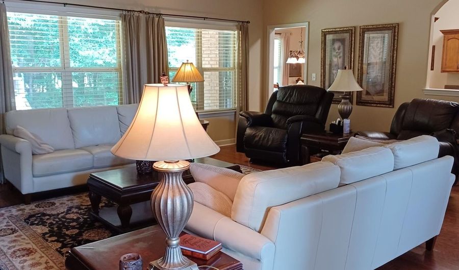 8268 BARTLETT GAP Dr, Bartlett, TN 38133 - 4 Beds, 2 Bath
