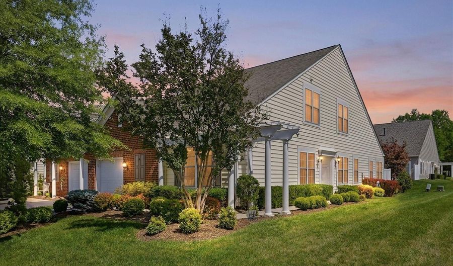 44415 ADARE Mnr, Ashburn, VA 20147 - 3 Beds, 3 Bath